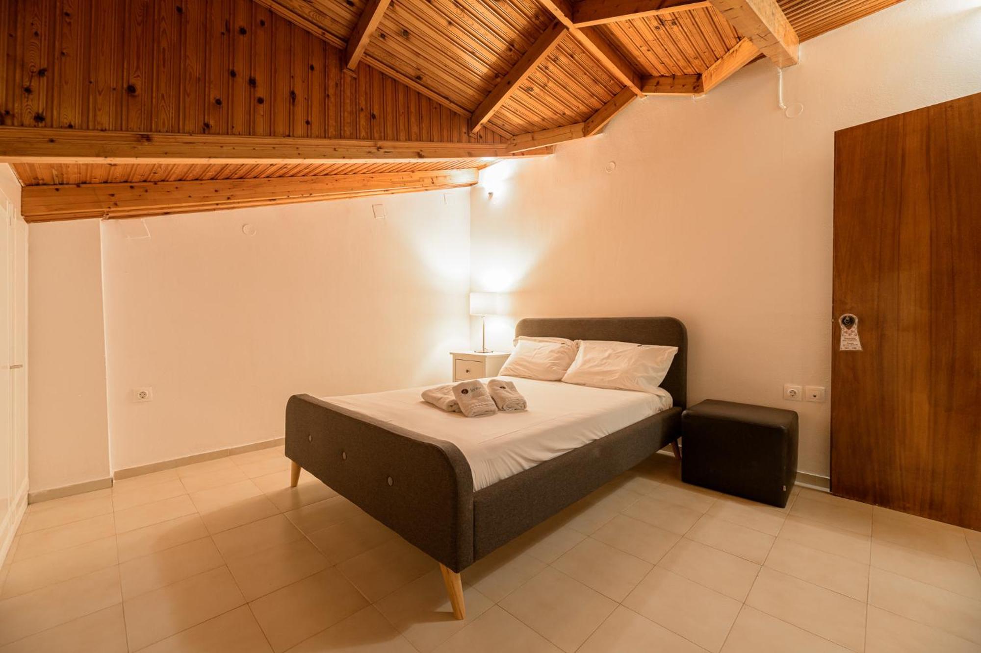 Апарт-отель Denise Studios And Apartments