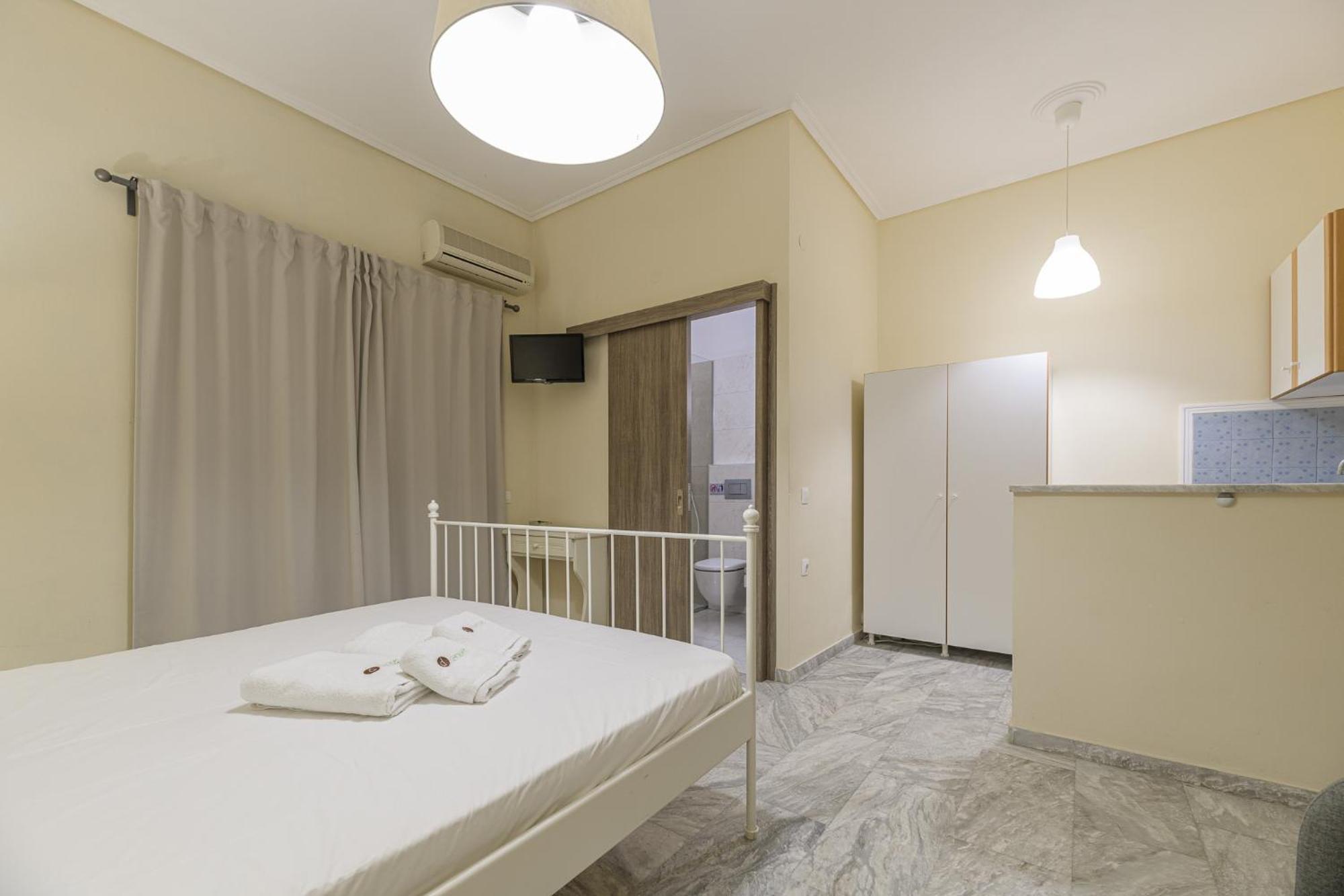 Denise Studios And Apartments Aparthotel