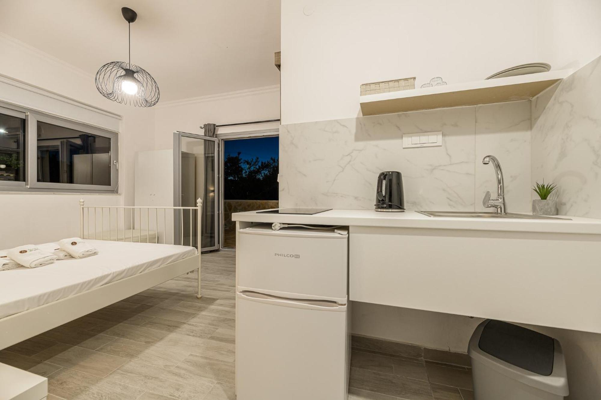 Denise Studios And Apartments Aparthotel 2*