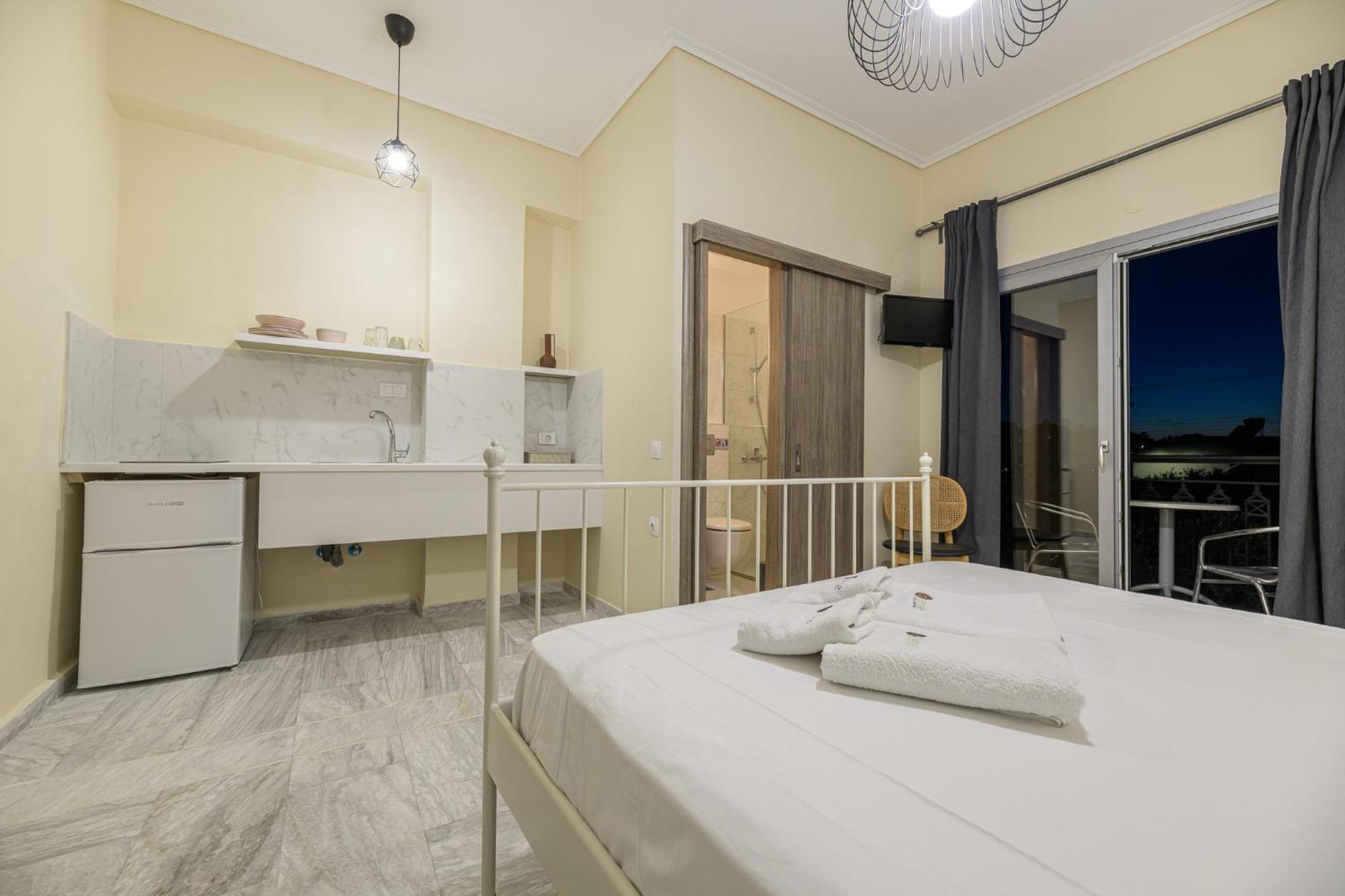 Denise Studios And Apartments Aparthotel