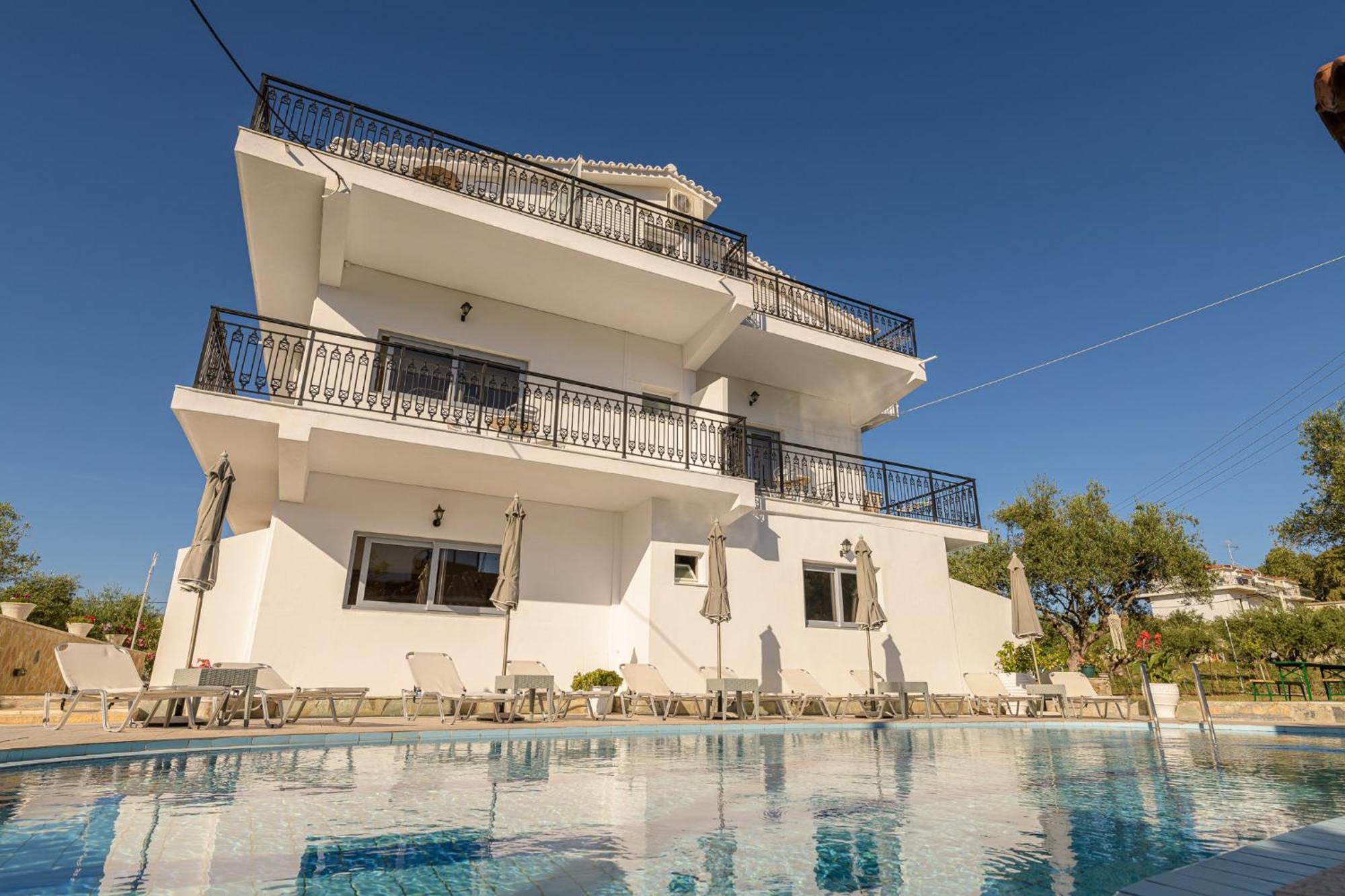 Aparthotel Denise Studios And Apartments Argassi